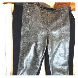 BCBG Faux snake black/tan leggings